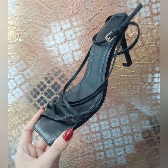 Zara 100% Leather Black Strappy Women's Sandals - Picture 4 of 16